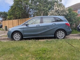 2012 Mercedes Benz B class. Beautiful!