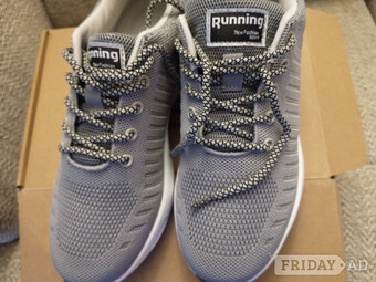 Classis womens air Running trainers. 