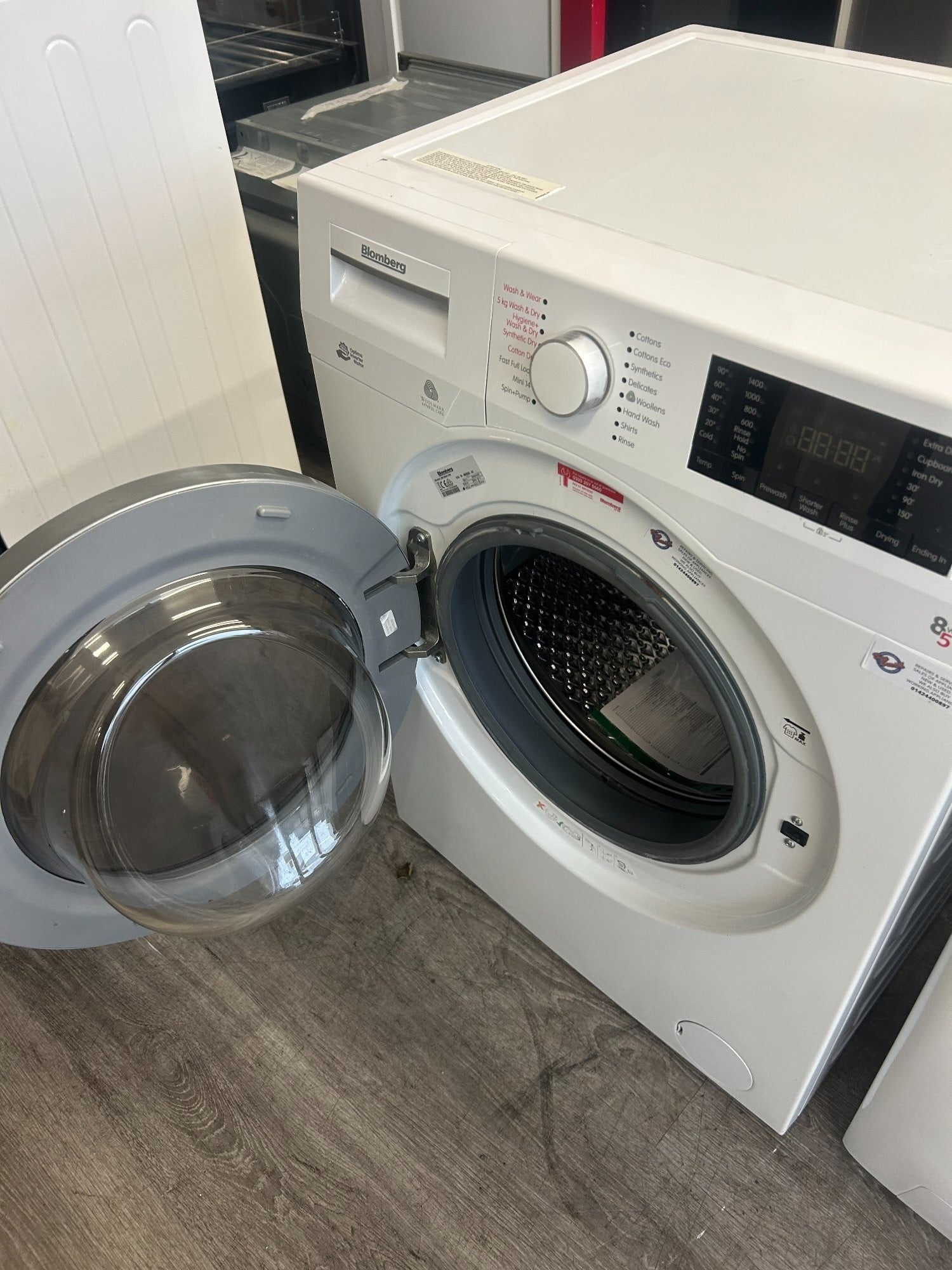 BLOMBERG 8+5KG WASHER DRYER