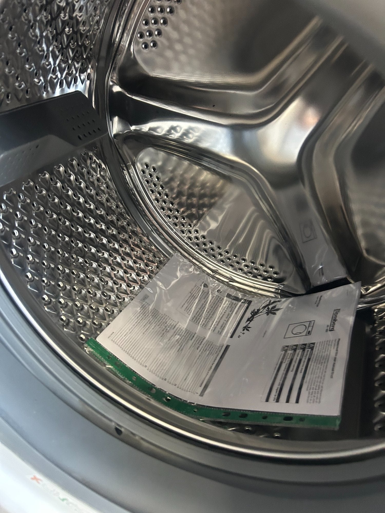 St. Leonards-On-Sea BLOMBERG 8+5KG WASHER DRYER