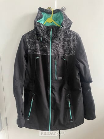 Women's decathalon snowboard / ski jacket size M great condition