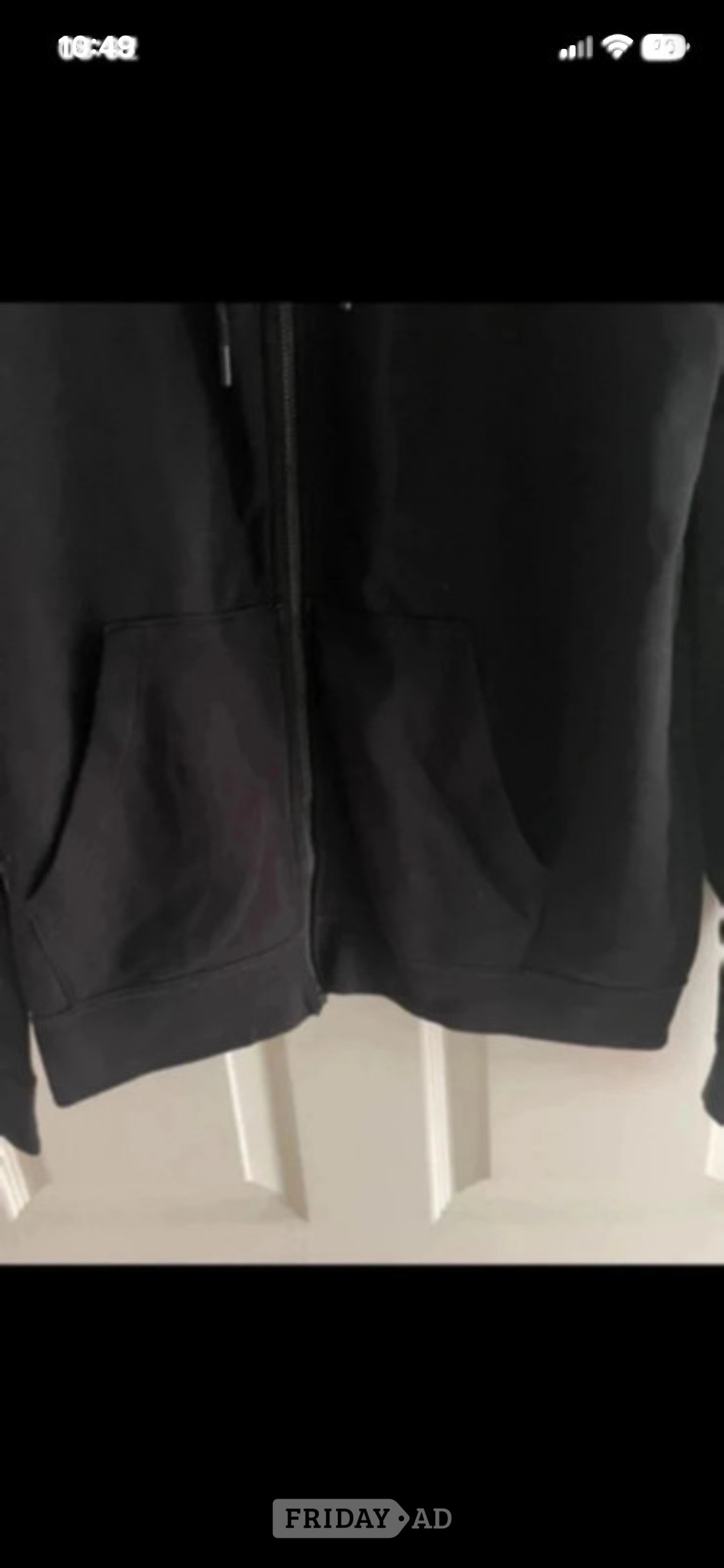 Stourport-On-Severn Men's black Nike zip through hoodie in size small