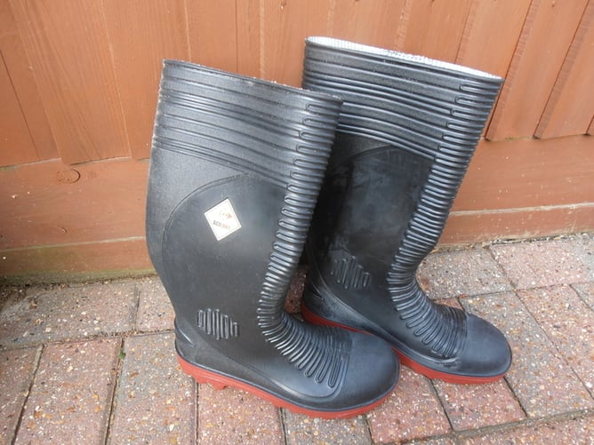 Brand New DUNLOP Acifort Steel Toe Cap Wellingtons
