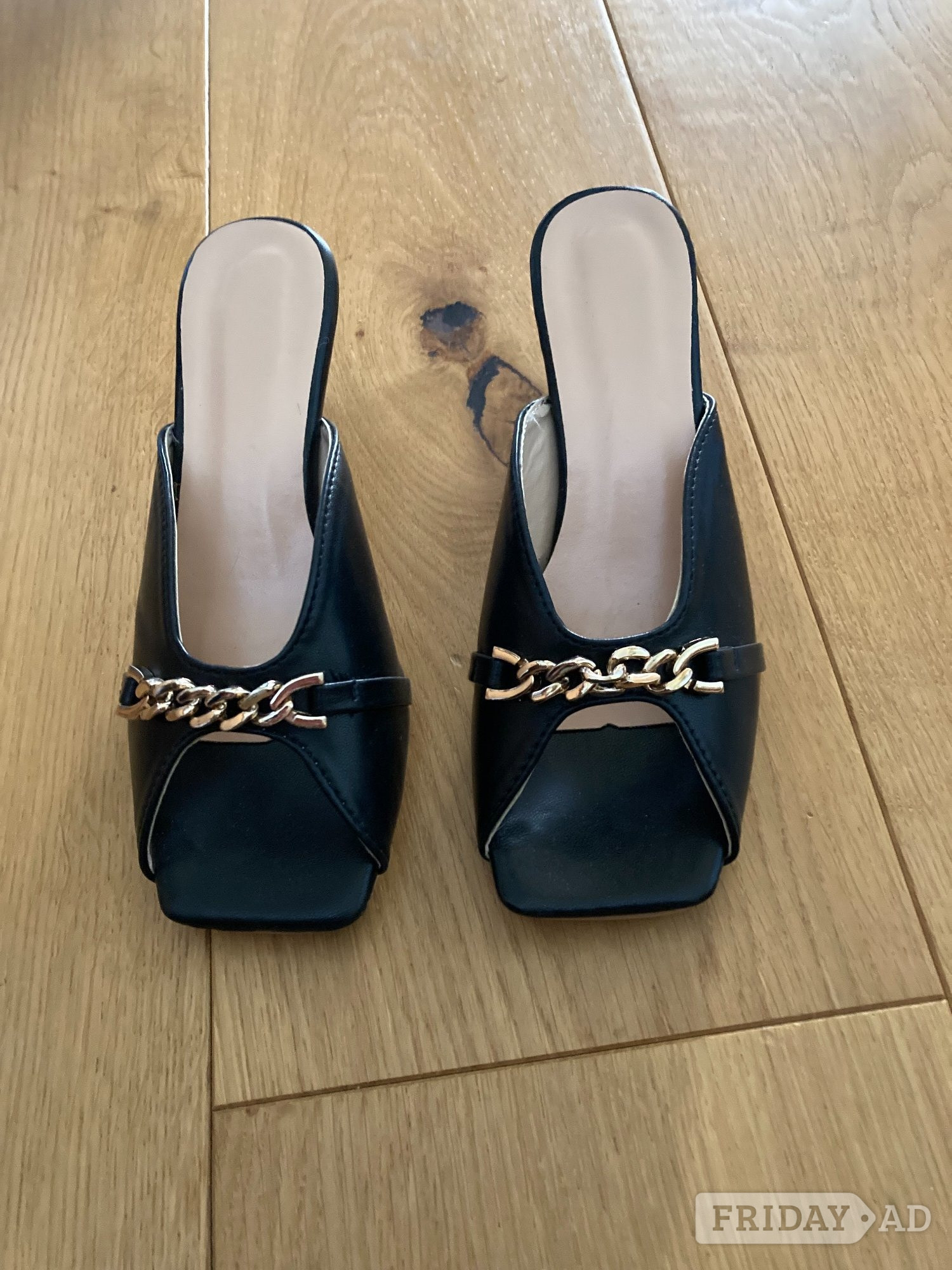 Black Slip-on Sandals with Gold Chain Decoration - Size: UK3/EU36 in Crawley