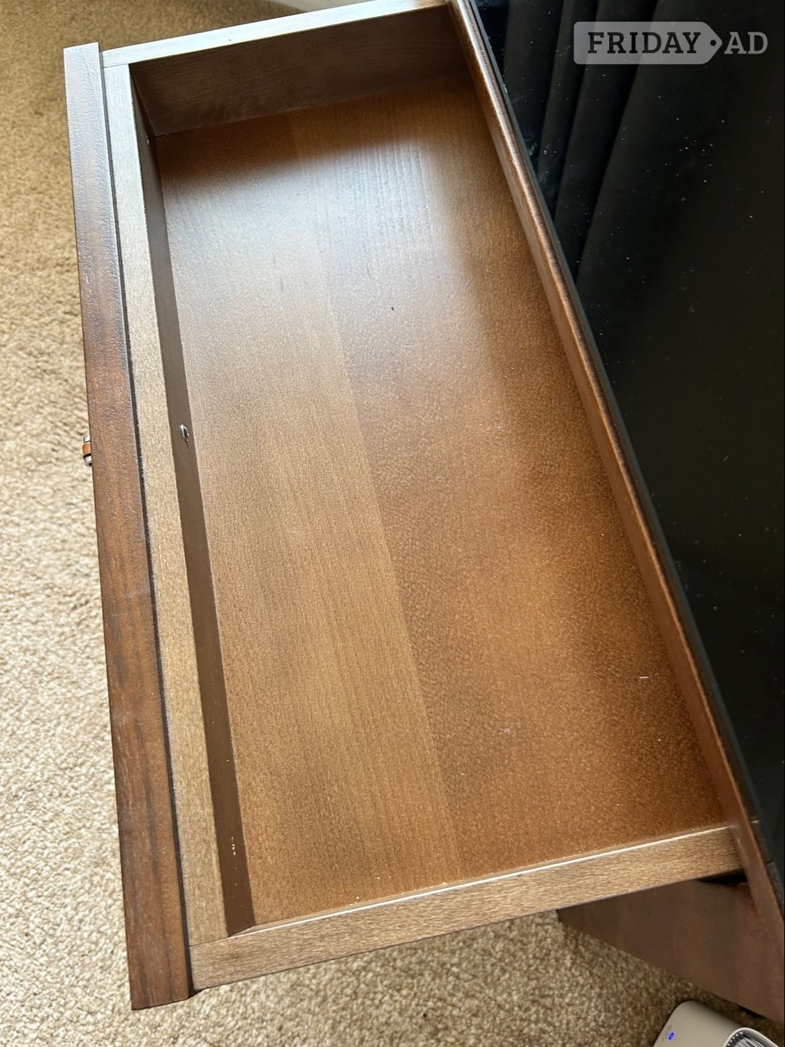 Console table with full depth drawer, very good condition  - Furniture in Hastings