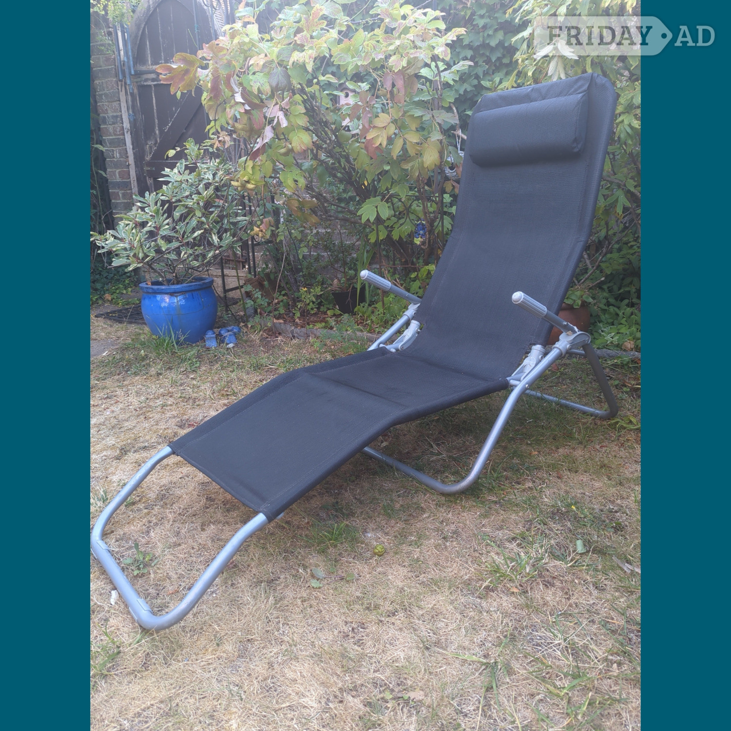 Reclining garden chair/ sun lounger  