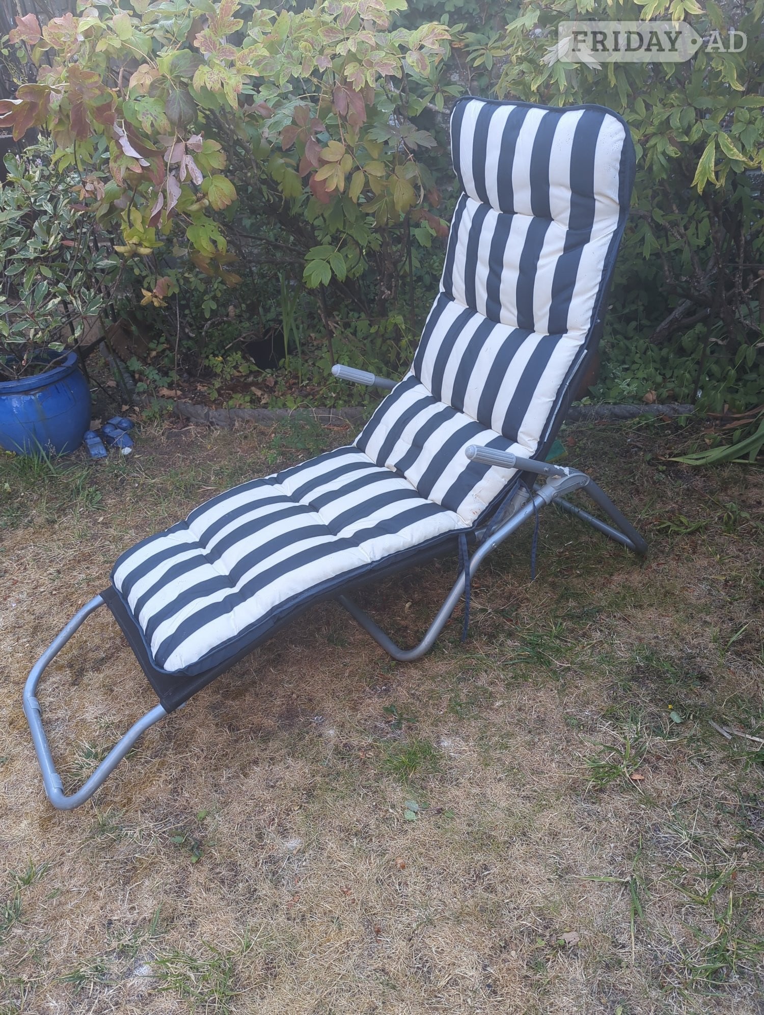 Worthing Reclining garden chair/ sun lounger  