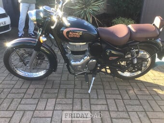 Royal Enfield 350 classic as new condition 