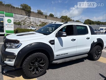Ford ranger wildtrack selling my lovely truck 