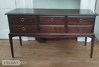 Stag Minstrel 6 Drawer Sideboard, VGC