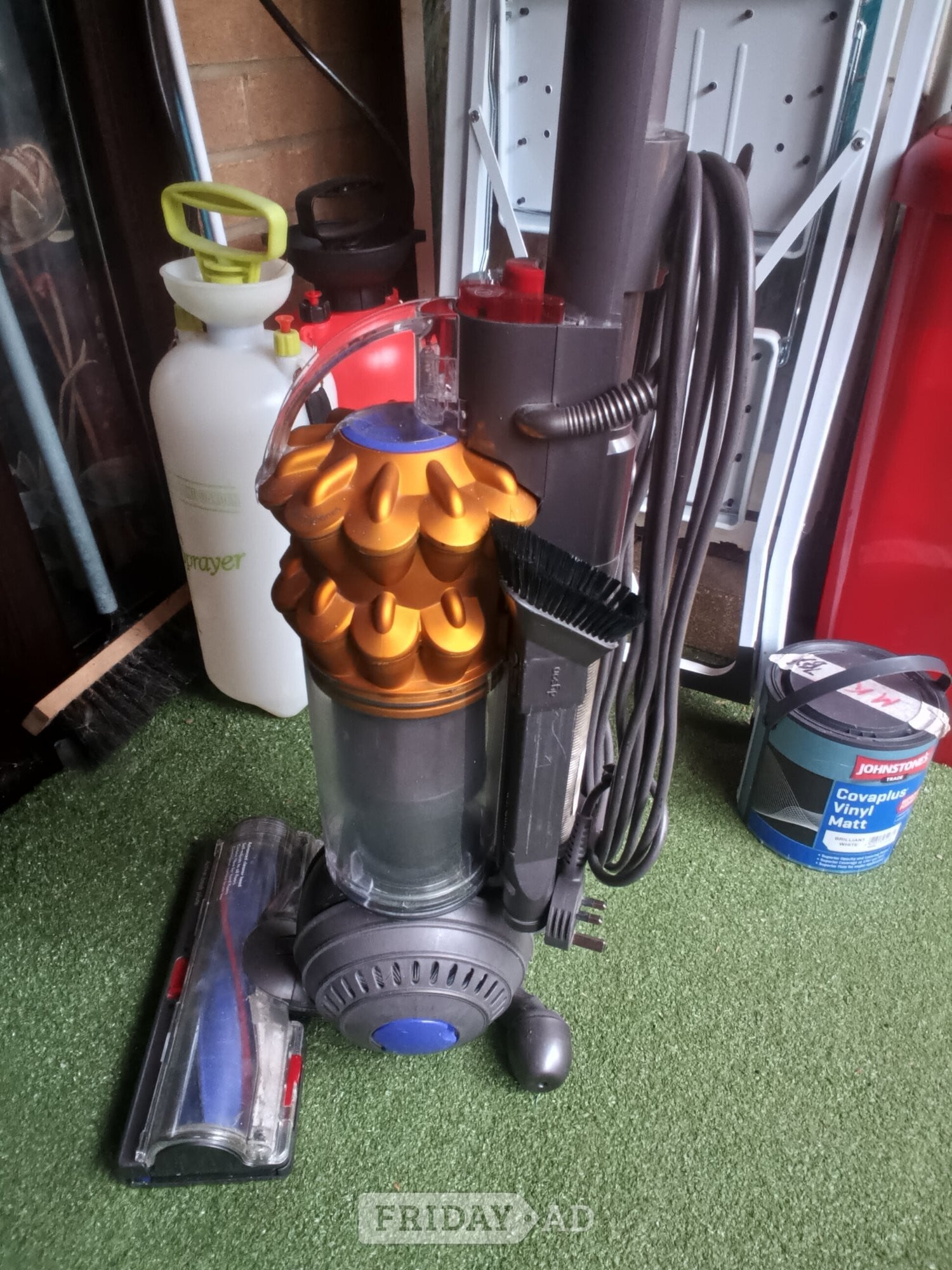 Dyson 50 Hoover
