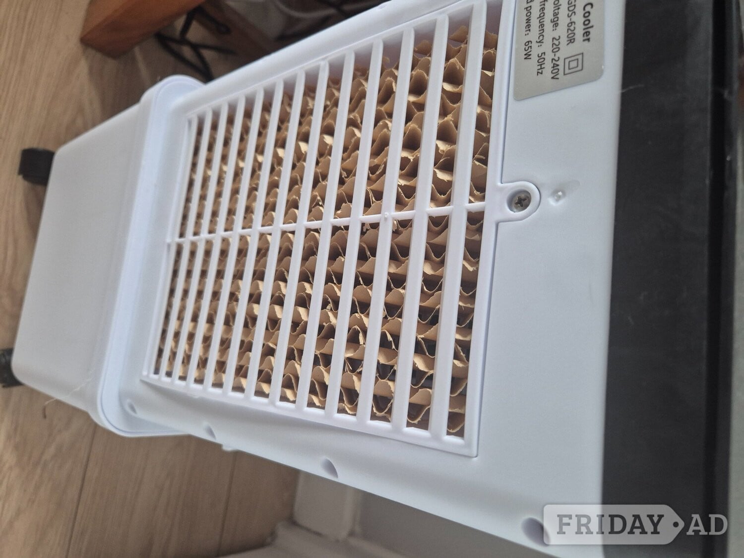 Air cooler for sale, good condition only used once, comes with ic