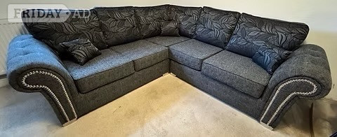 2 CORNER 2 OAKLAND SOFA IN DUNDEE BLACK WITH FLOWER in Rotherham