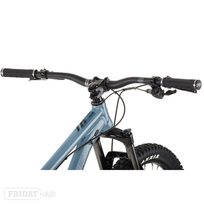 Nukeproof Scout 275 Race - Bicycles