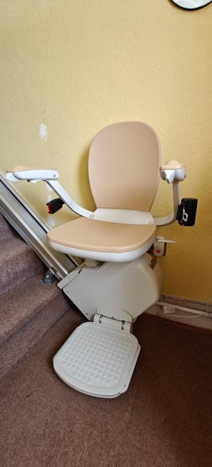 Acorn Superglide 130 T700 Stairlift
