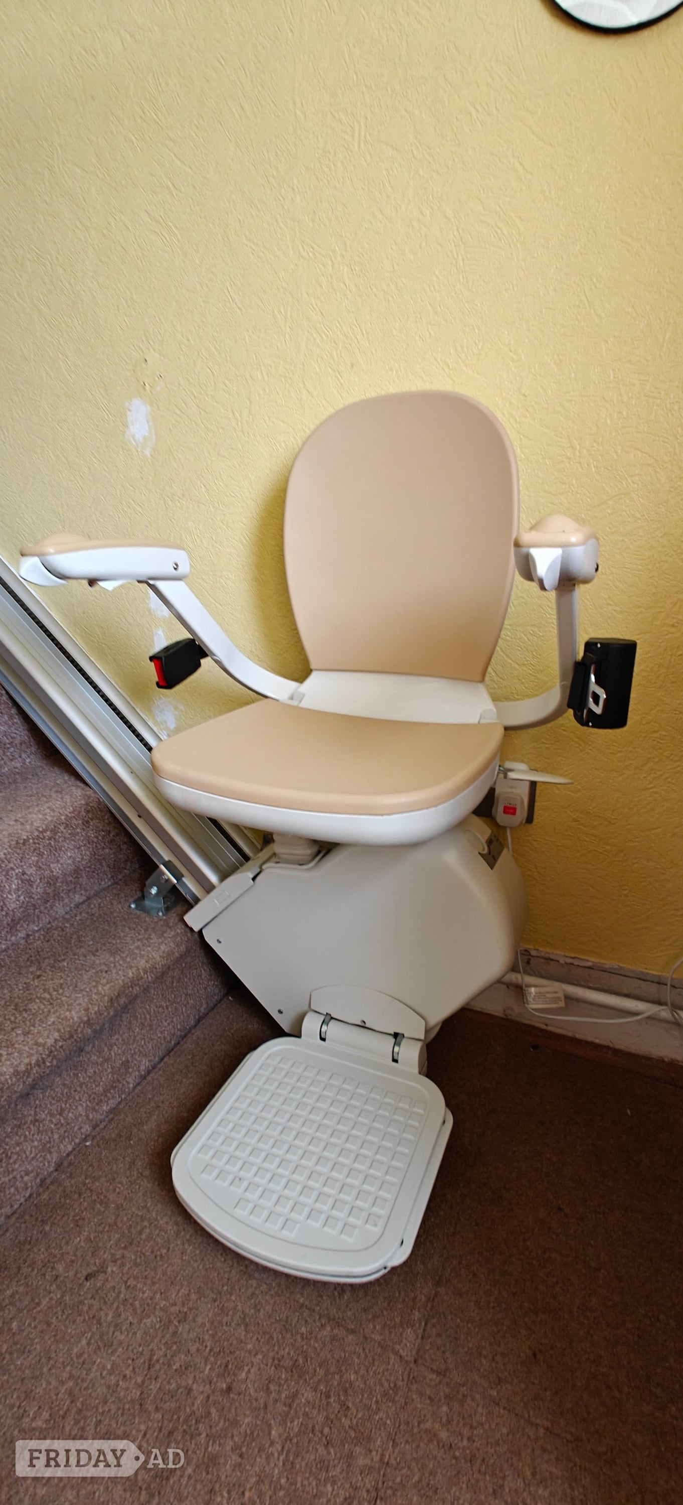 Acorn Superglide 130 T700 Stairlift in Warminster