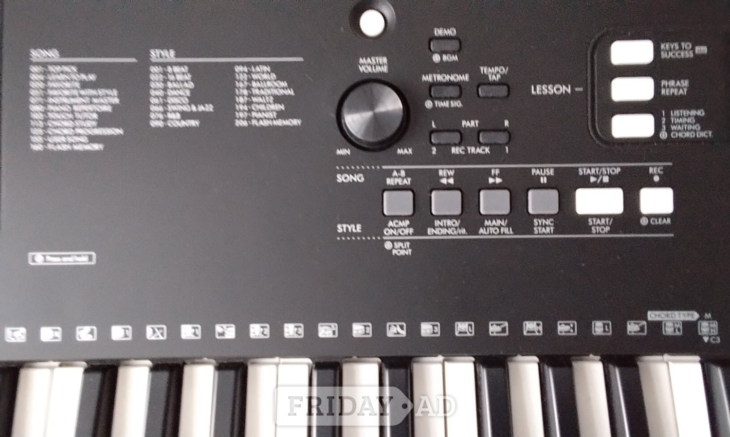 Keyboard and Stand Yamaha
