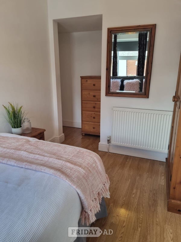 2-Bedroom Apartment in the Heart of London – £100 Per Week - Flats & Apartments