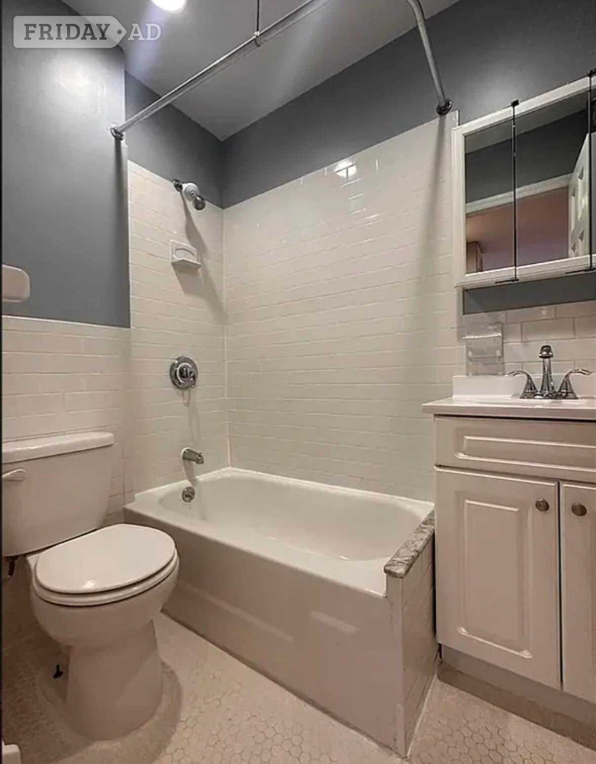 A studio property in Crawley  - Flats & Apartments