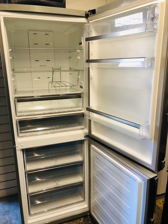 Hotpoint frost free big size fridge freezer 