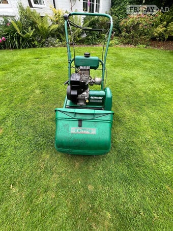 Qualcast Classic 35S petrol lawnmower