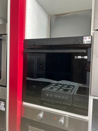 SAMSUNG SINGLE BUILT IN OVEN