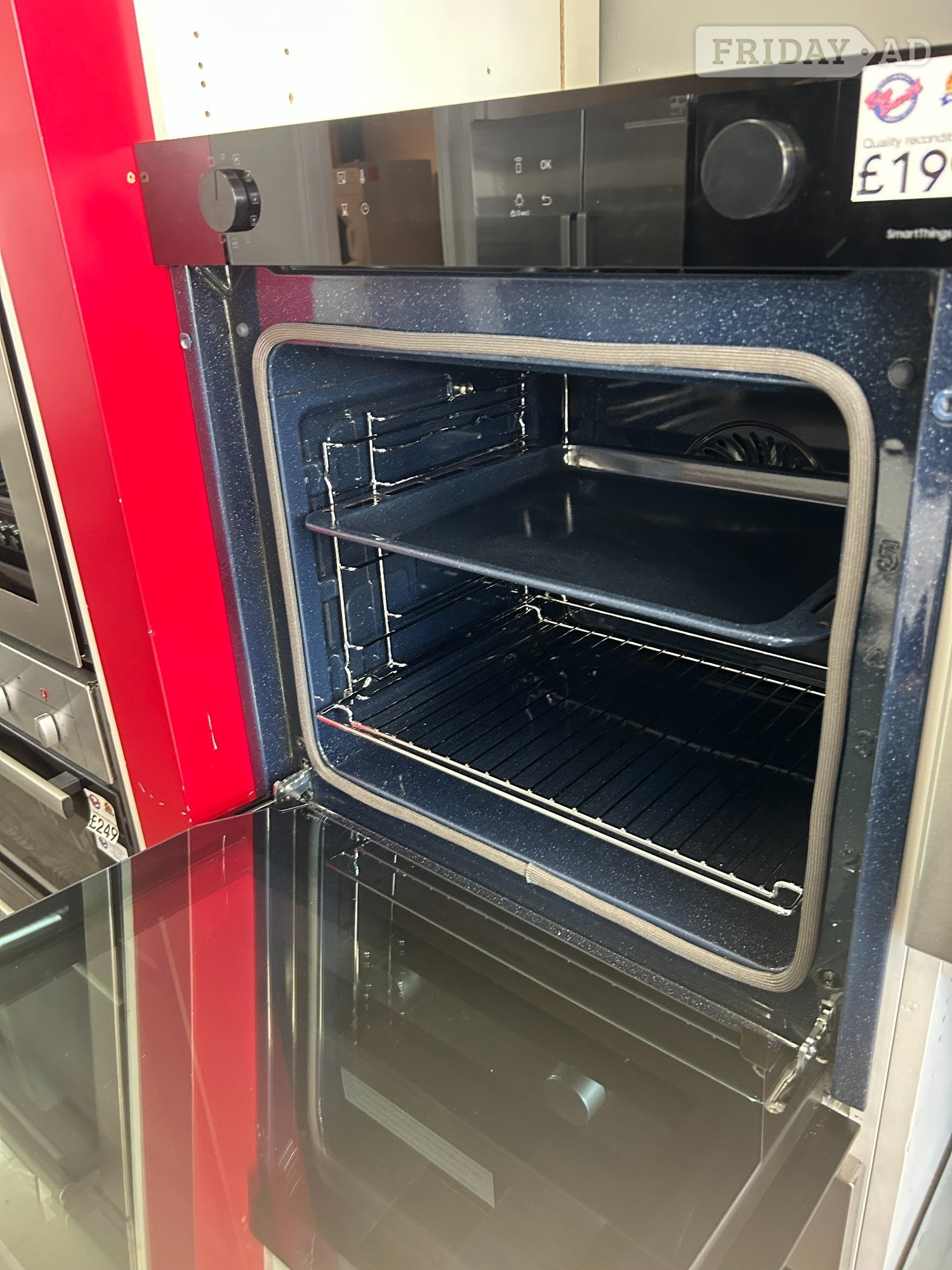 SAMSUNG SINGLE BUILT IN OVEN