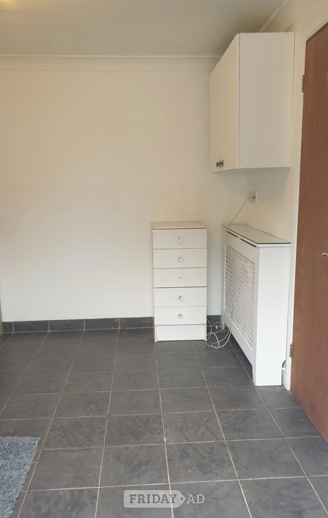 Spacious Room For Rent Hove - Rooms in Hove
