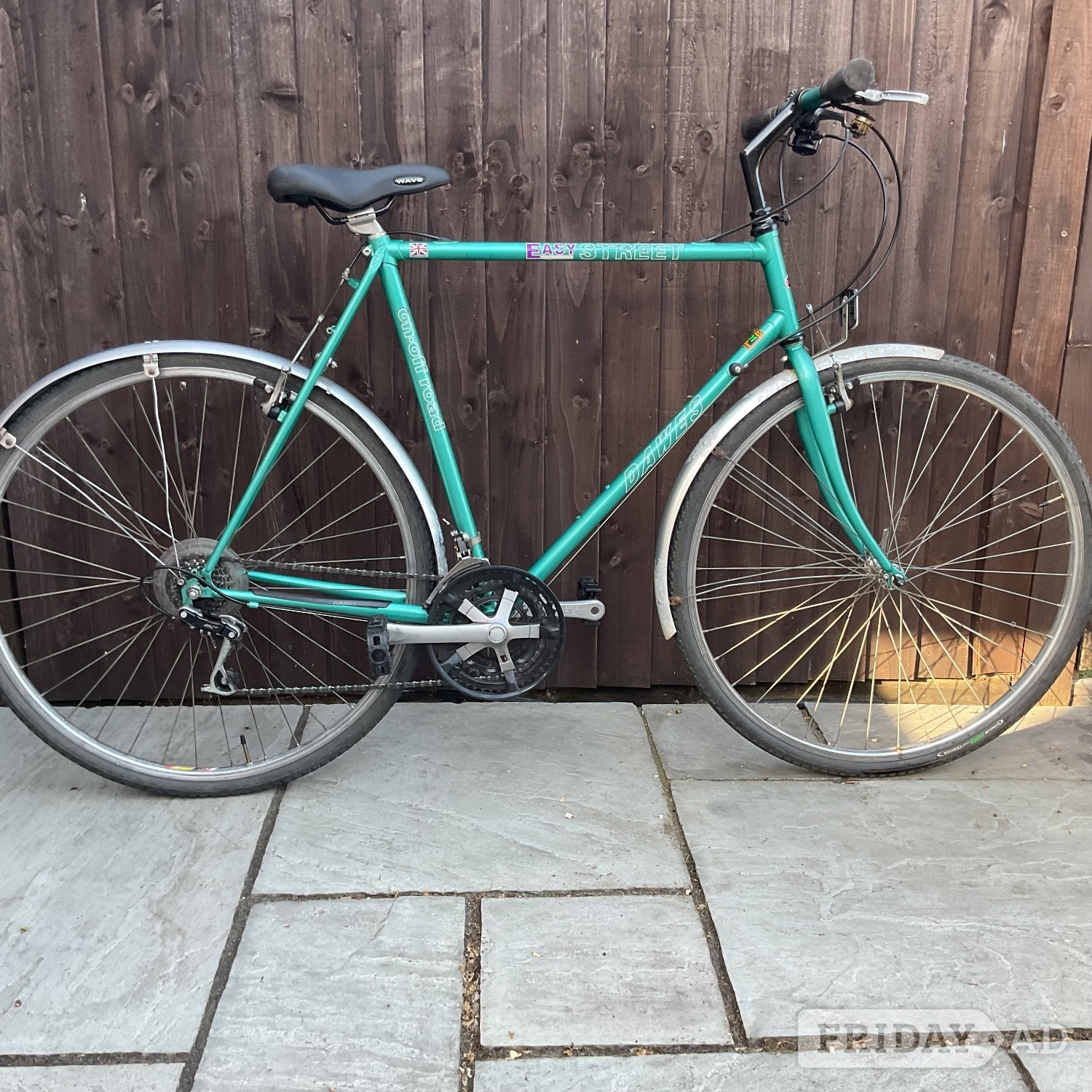 Man’s  Bi cycle in Walton-On-Thames