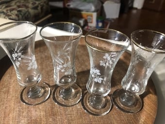 4 X vintage glasses 4.4” high 