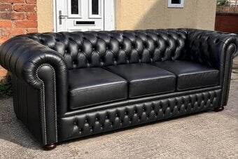 Luxury 3+2 Seater Sofa With Chesterfield Design For Sale & COD