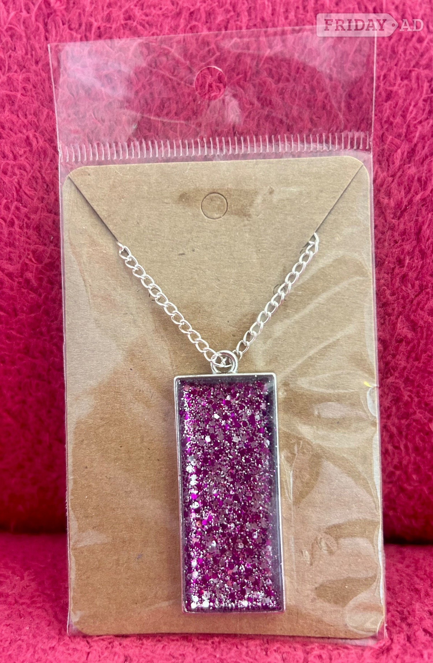 Handmade pink/silver resin pendant unchain
