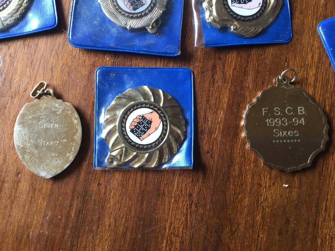 Old modern medals £2 th lot - Bizarre Bazaar in Worthing