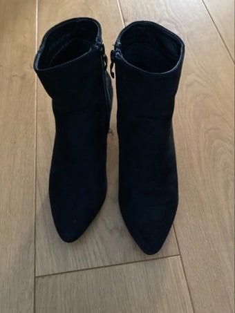 Nio Nio Black Suede Ankle Boots - Size: UK 4/EU 37