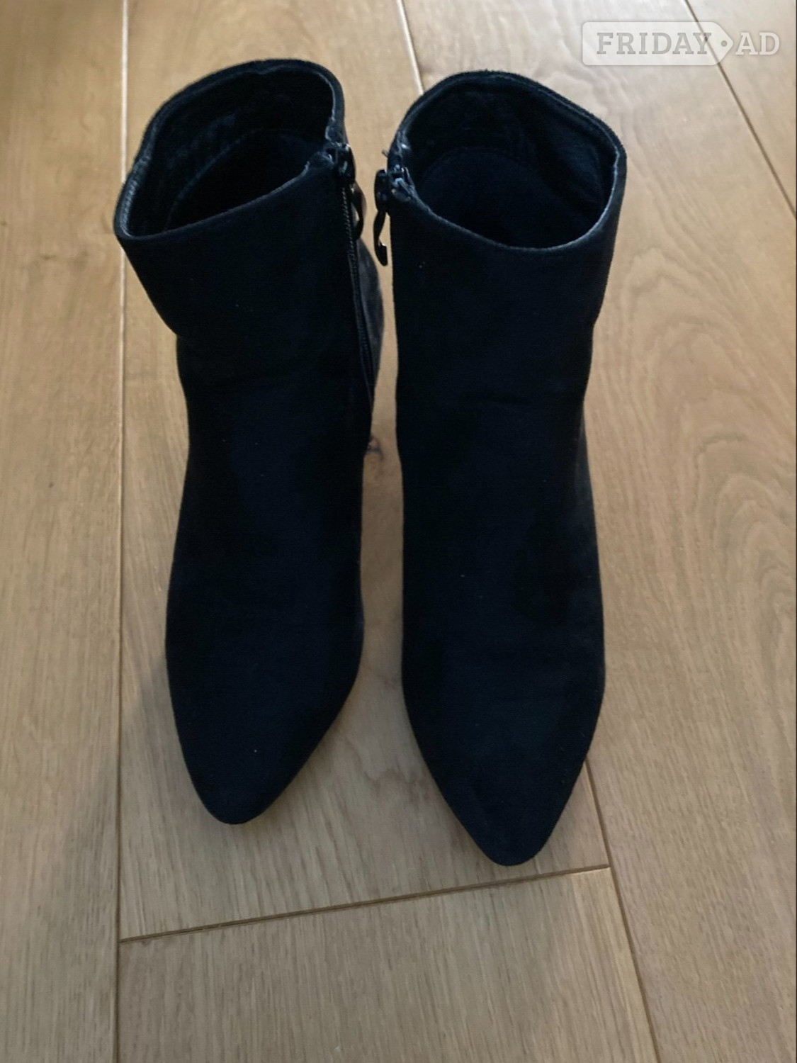 Nio Nio Black Suede Ankle Boots - Size: UK 4/EU 37 in Crawley