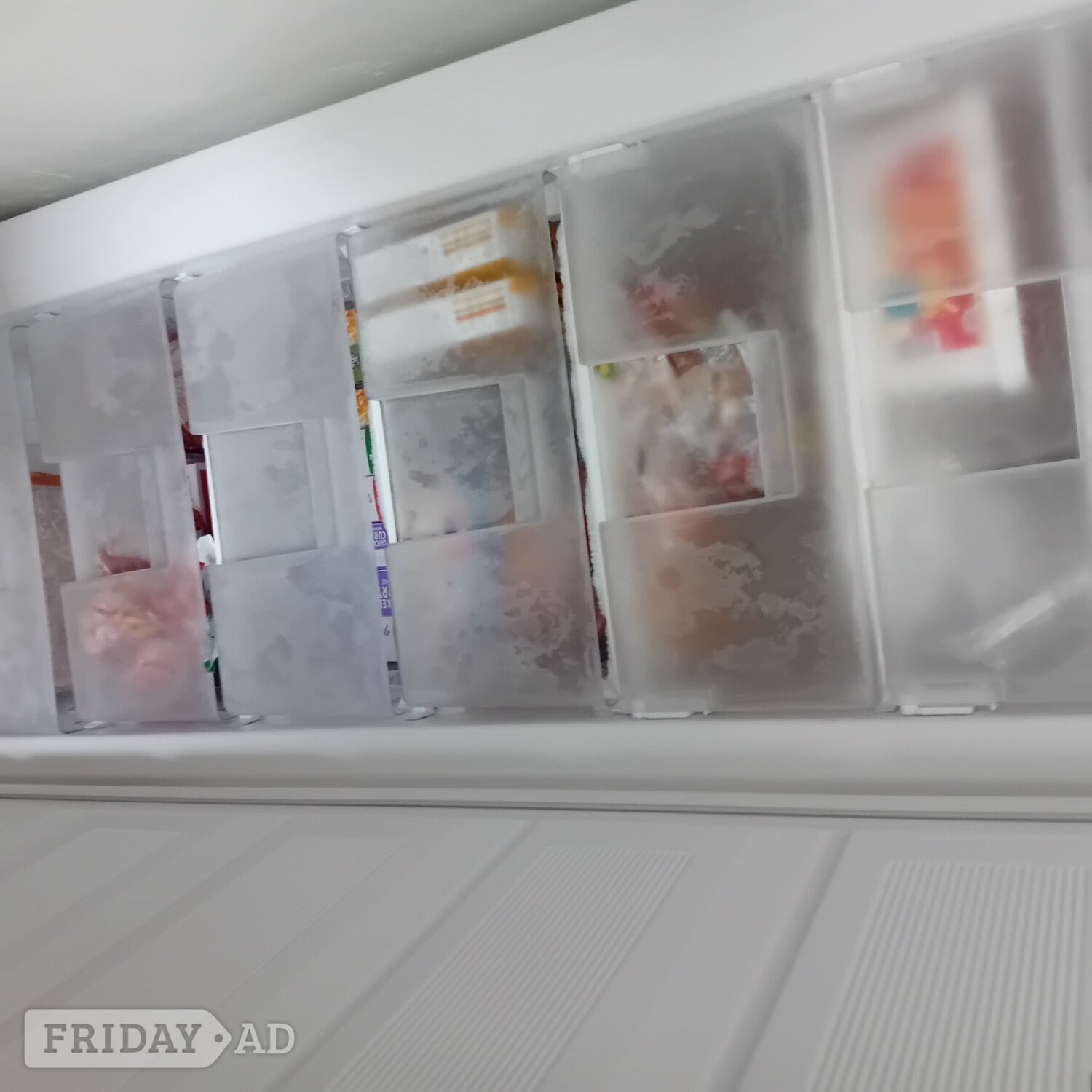 Upright freezer 6 draw