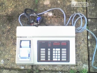 TREMETRICS RA400 Microprocessor Audiometer Console & Headphones -