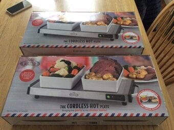 2 x cordless hot plates