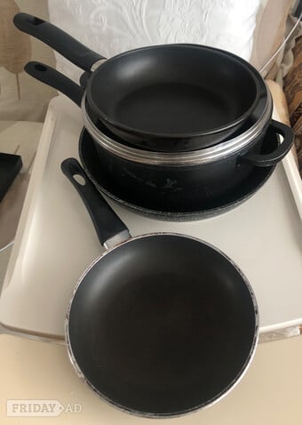 11” pan, 10” pot & 2 pans 8” 