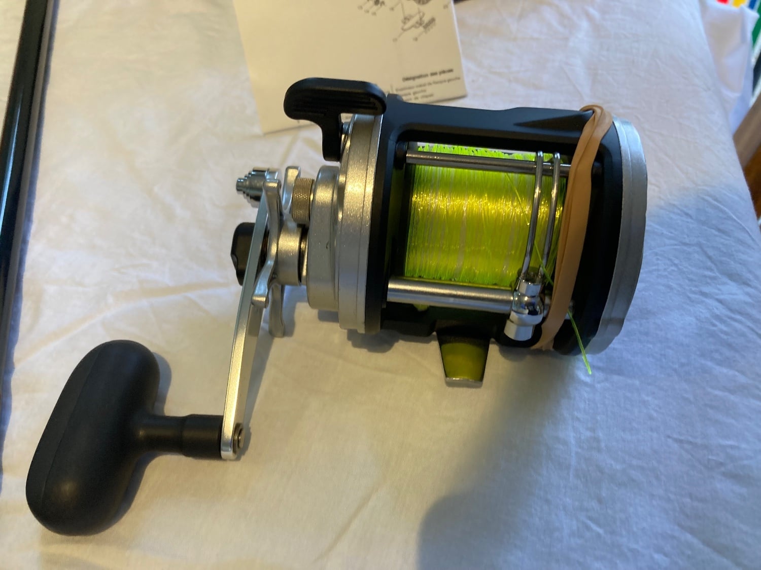 Beach fishing rod and reel - Hobbies & Leisure