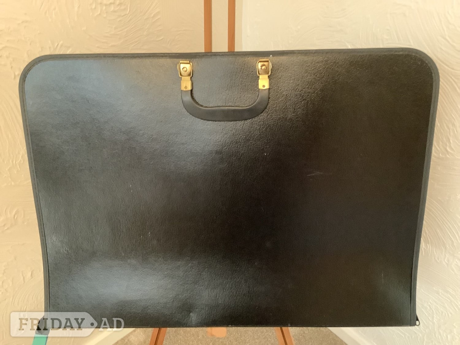 Artist folding easel & Portfolio case - Hobbies & Leisure in Burgess Hill