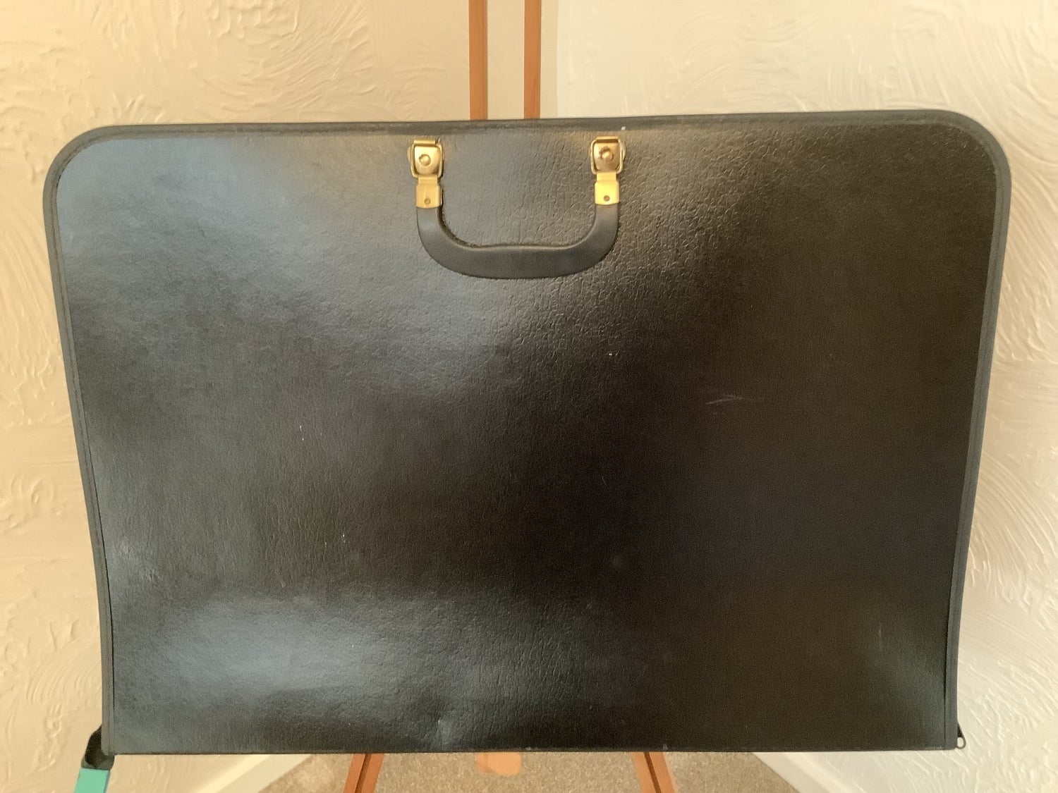 Artist folding easel & Portfolio case - Hobbies & Leisure in Burgess Hill