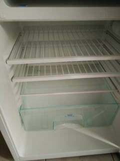 Hailsham Fridgidaire refridgerator in good working condition.  All parts present.  Now surplus to my requirements.  Free to collector.