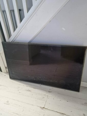 Selling this TV for spares or repair. LG 55 inch LCD smart TV. 