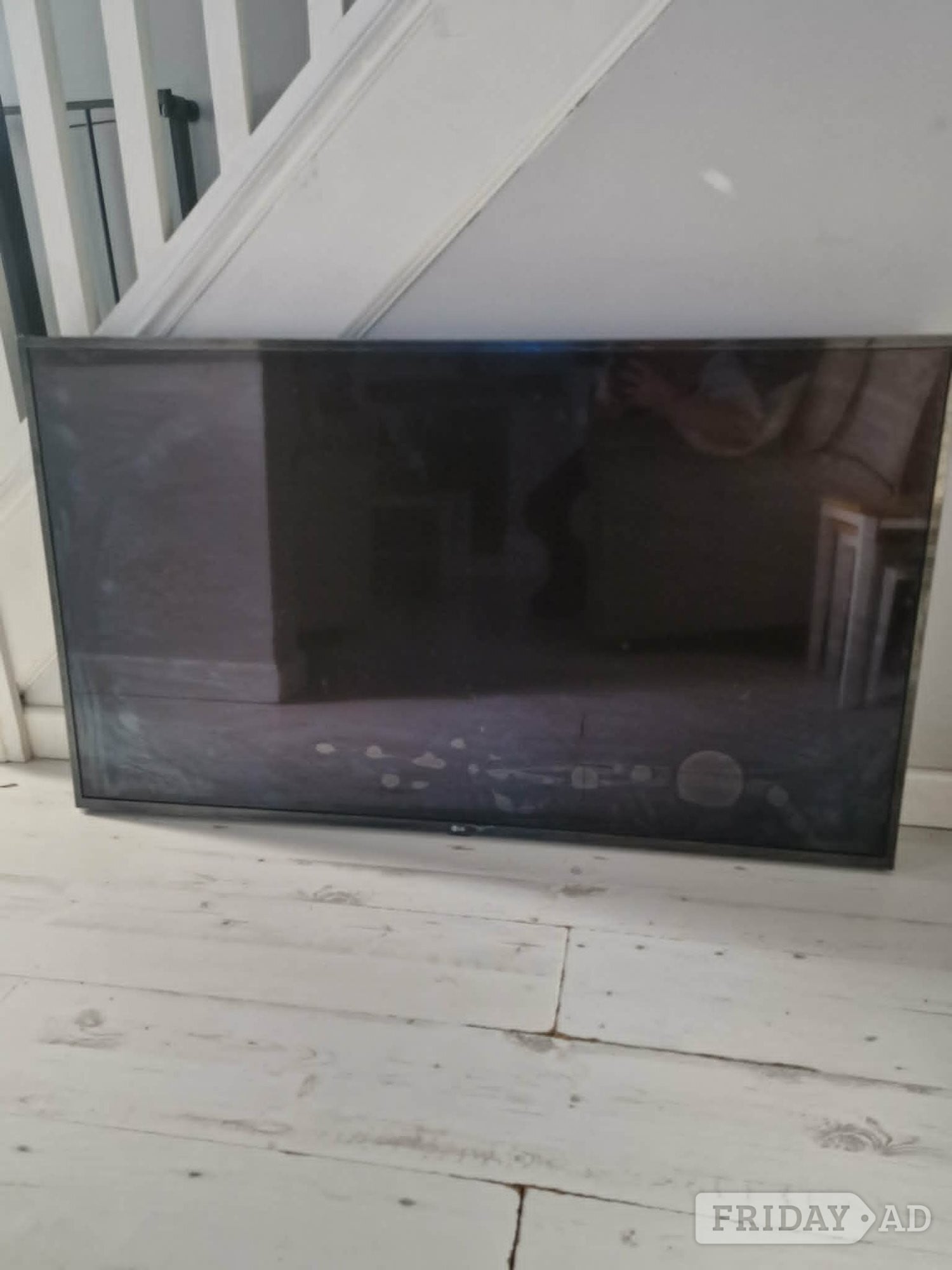 Selling this TV for spares or repair. LG 55 inch LCD smart TV.  - Tv, Audio & Cameras in Welwyn Garden City