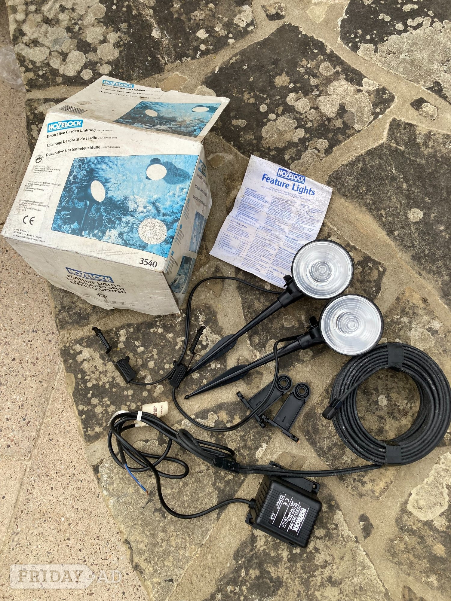 Hozelock Decorative Garden Lighting Low Voltage Starter Kit 3540 in Crawley