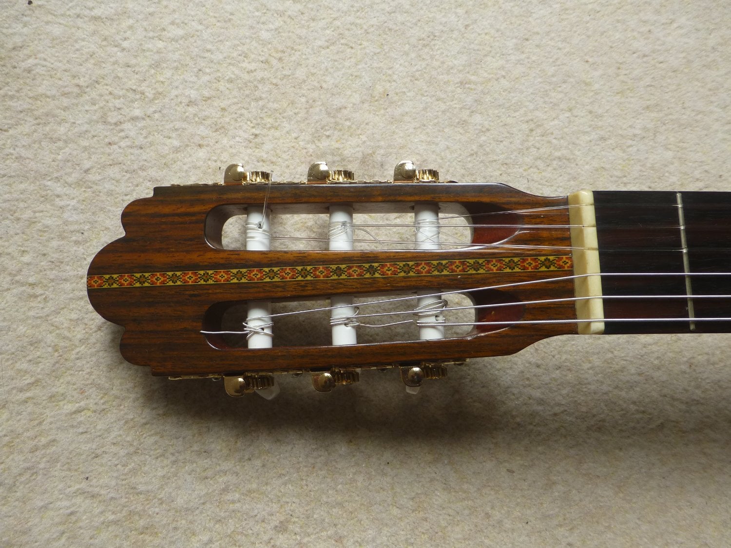 Sada classical guitar - Musical Instruments