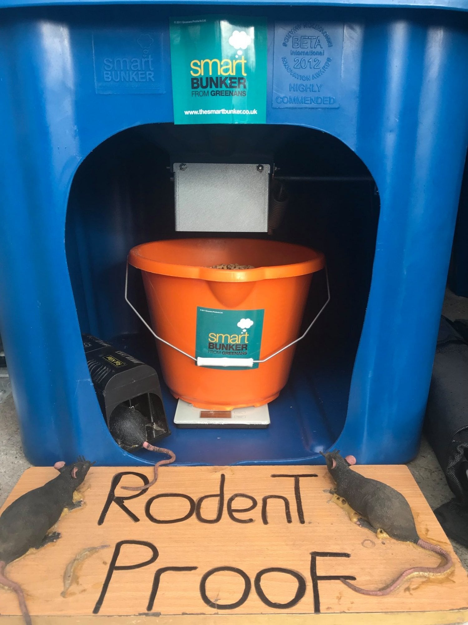 Alford The Smart Bunker Animal Feed Storage 