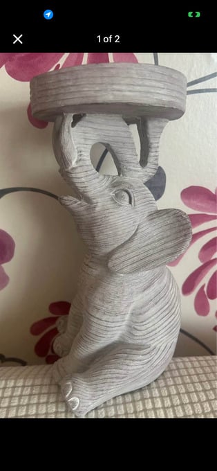 Elephant ornament/candle holder ￼