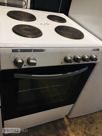 Montpellier 60cm Wide solid top electric cooker.